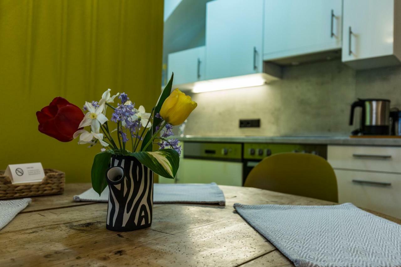 Yellow Flat By Grazrentals With Best Location & Free Parking Dış mekan fotoğraf