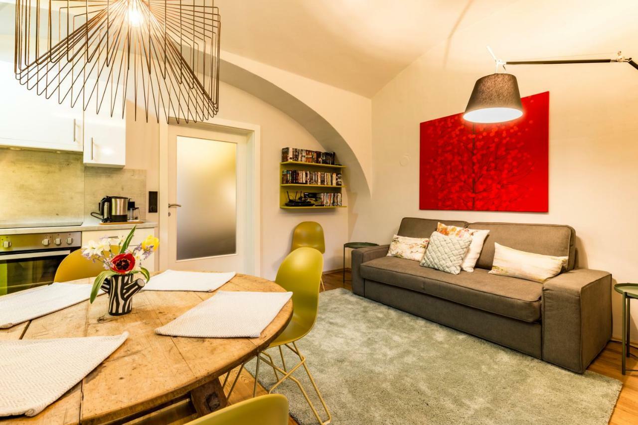 Yellow Flat By Grazrentals With Best Location & Free Parking Dış mekan fotoğraf